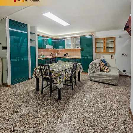 Apartament Teatro Al Centro